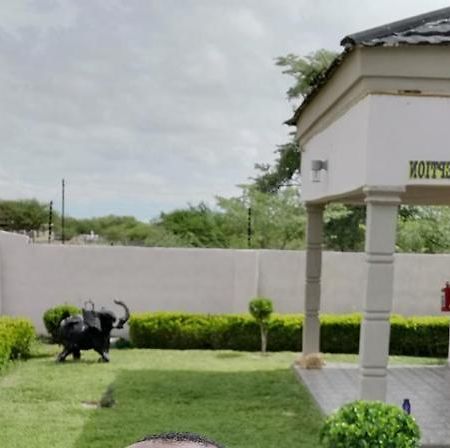 Lee Bed & Breakfast Francistown Zewnętrze zdjęcie