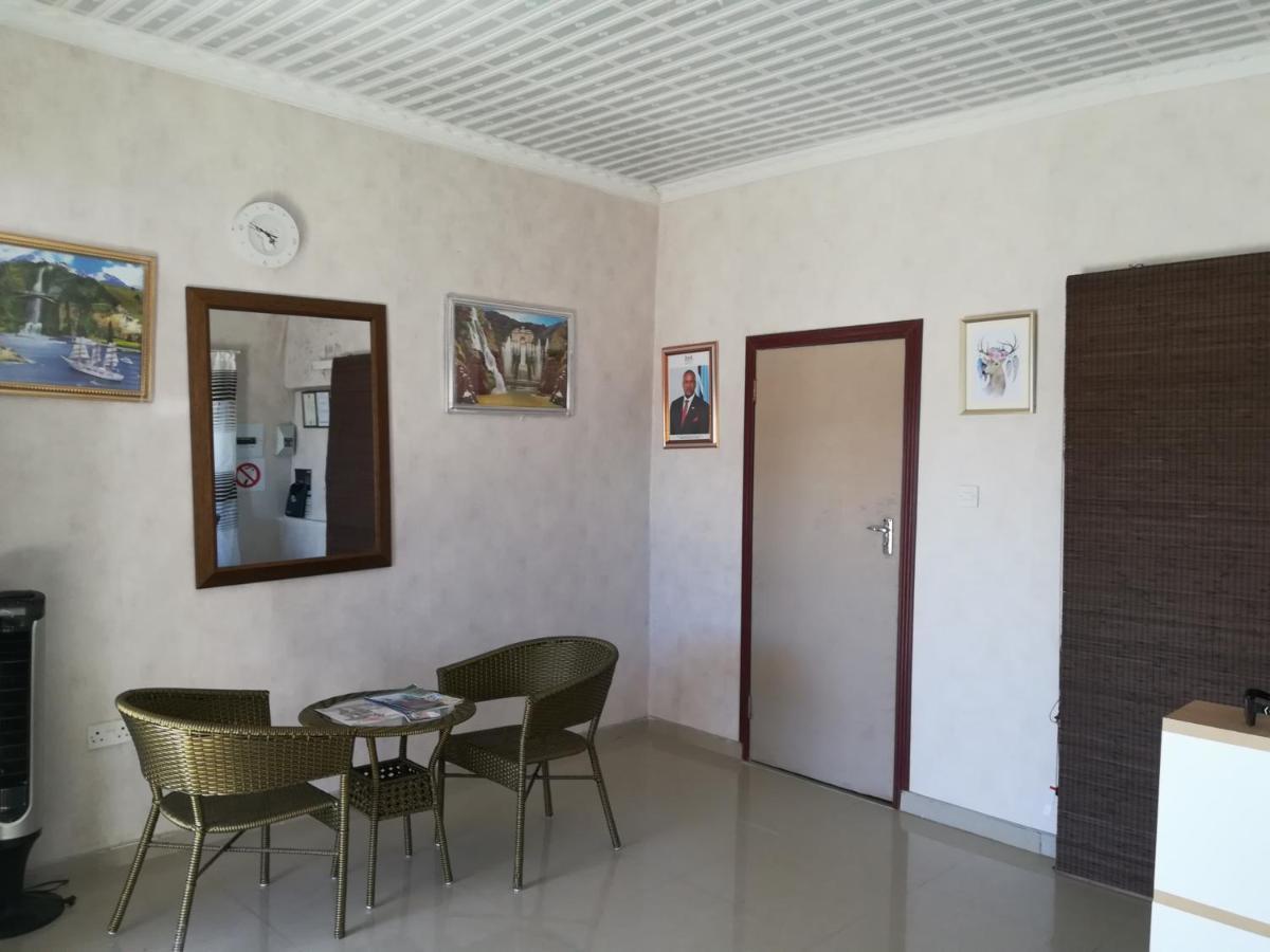 Lee Bed & Breakfast Francistown Zewnętrze zdjęcie