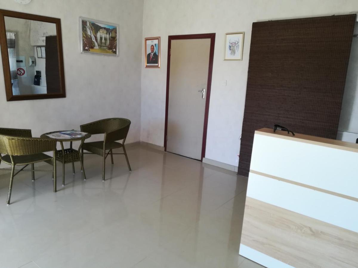 Lee Bed & Breakfast Francistown Zewnętrze zdjęcie